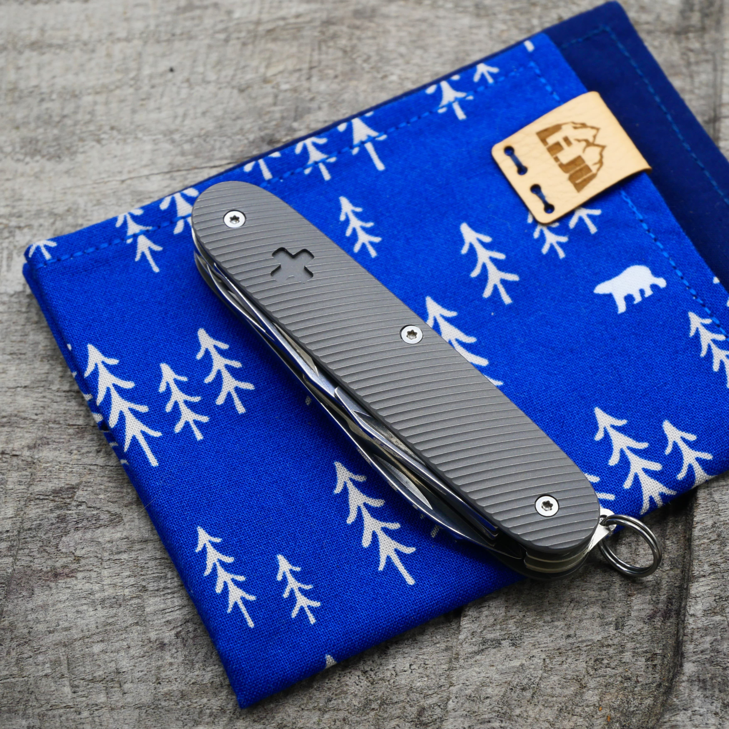 CONTURED PROTOTYPE - PIONEER-X - dark wash - fertig montiertes Taschenmesser - Titan Grade 5  (Ti 6AI 4V)  - 93mm